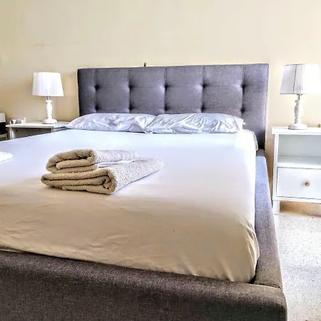 3 Bed *